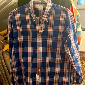 Men’s brooks brothers size large button down